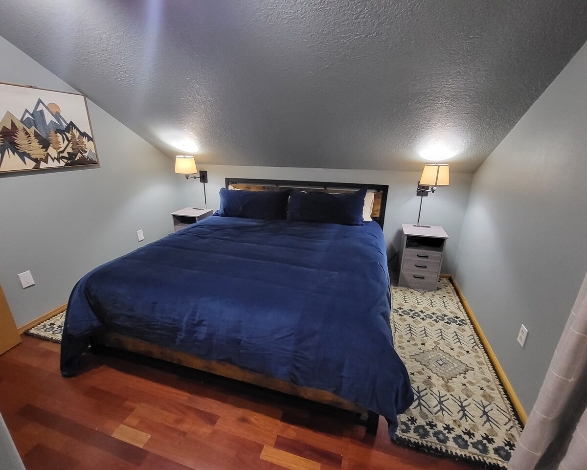 Lost Shelter Chalet blue king bedroom